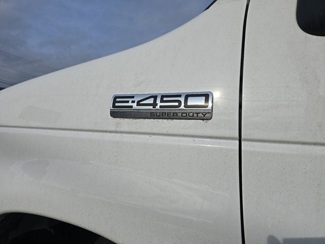2023 Ford Econoline Cutaway E-450 DRW